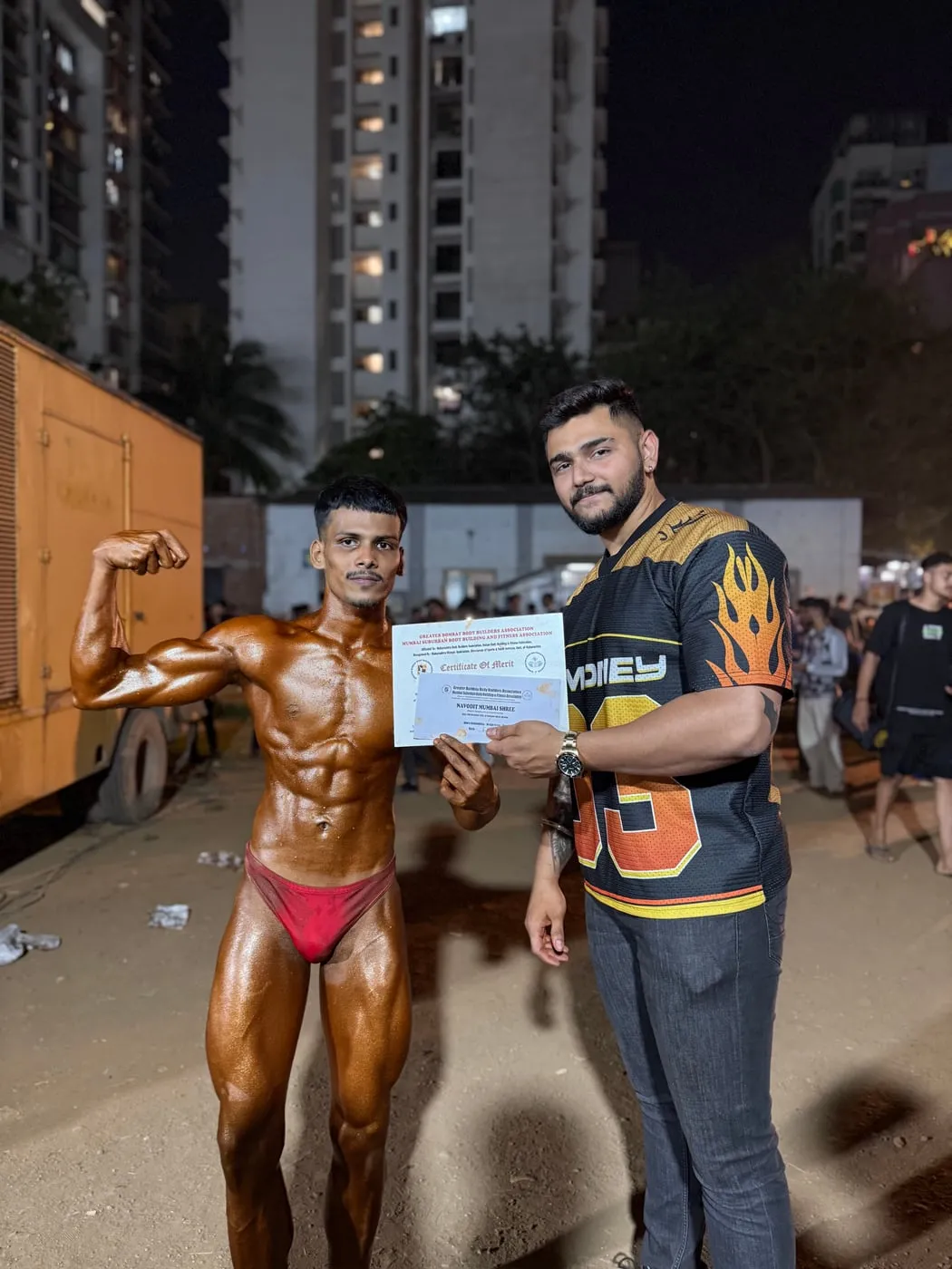 A Bawa Fitness athlete with his certificate at Navodit Mumbai Shree 2025